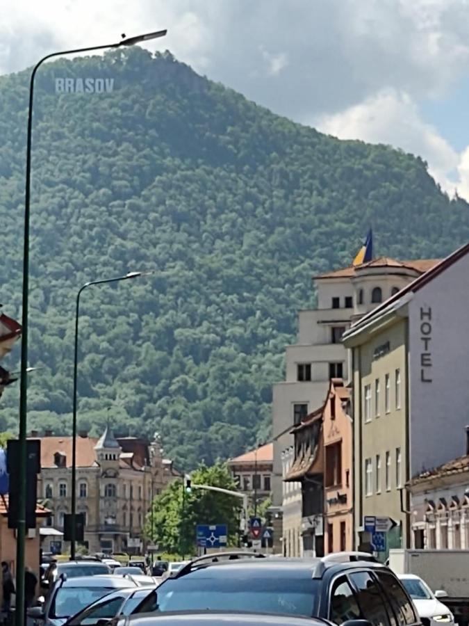 Piata Sfatului Brassai Plus - Annastasia'S Studio Brașov Exterior foto